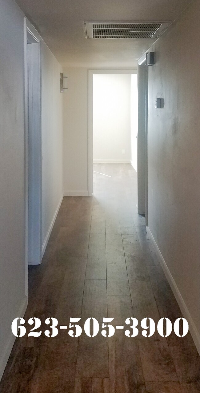 Building Photo - 11834 N 35th Ave