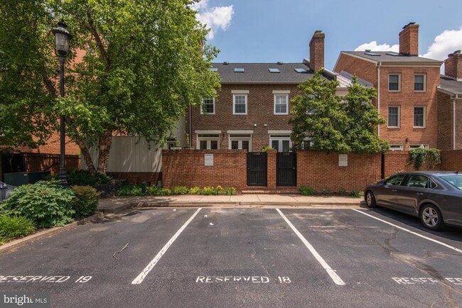 Building Photo - 1168 N Pitt St