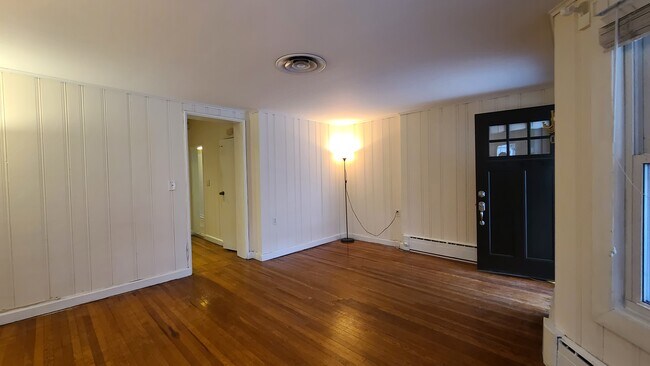 Building Photo - 170 Belmont Ave