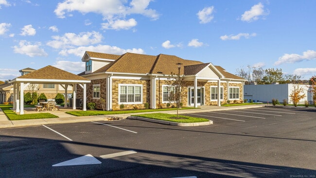 Building Photo - 104 Episcopal Rd