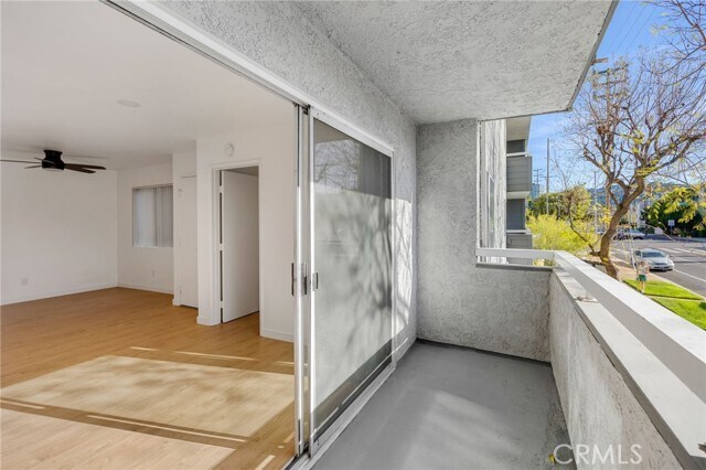 Building Photo - 4406 Cahuenga Blvd