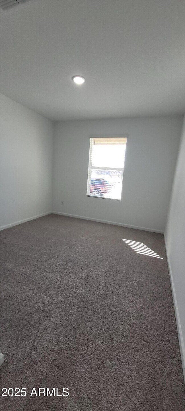 Building Photo - 1870 Broken Arrow Dr