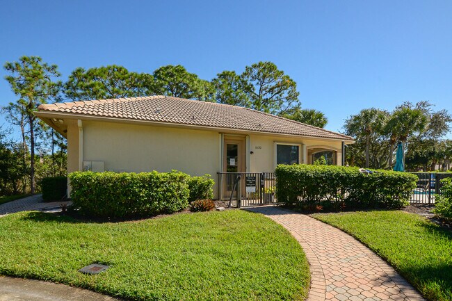 Building Photo - 7033 Willow Pine Way