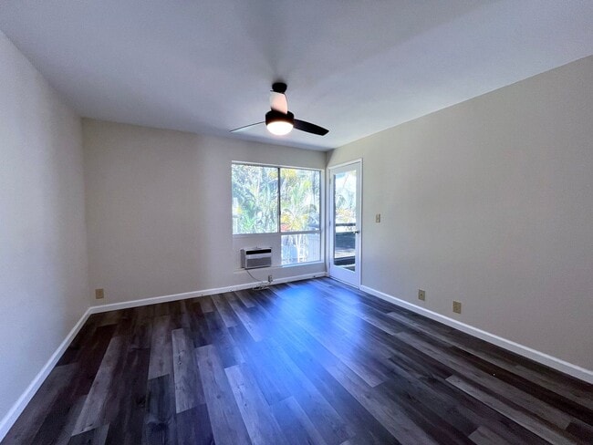 Building Photo - 2BD/2BA/2Pkg at Gardens of Launani Valley