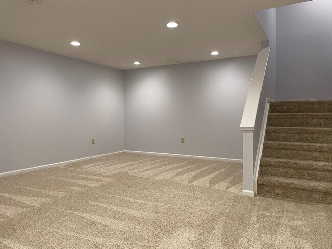 Building Photo - 6908 Gullway Bay Dr