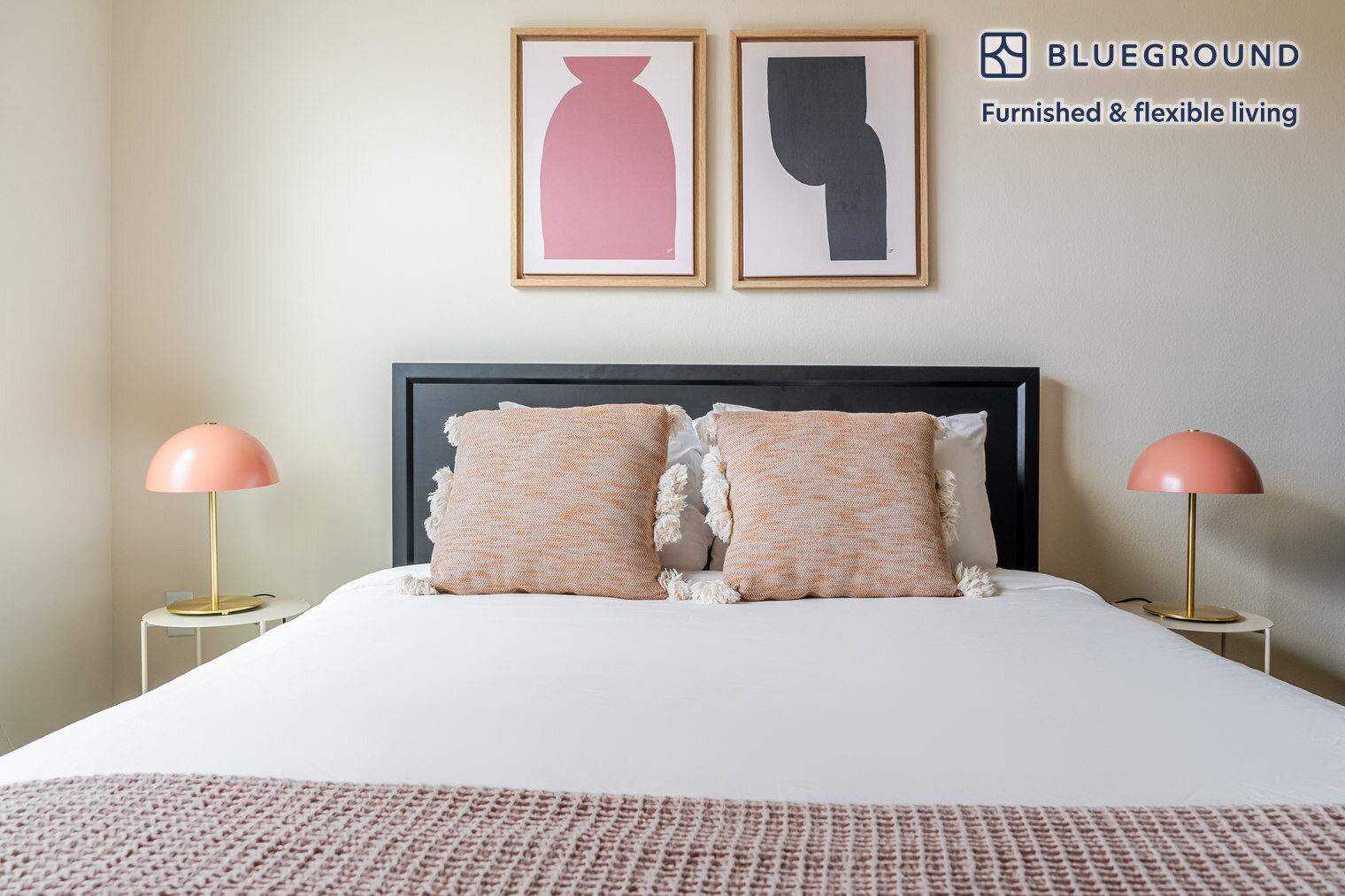 Building Photo - 3001 Esperanza Crossing