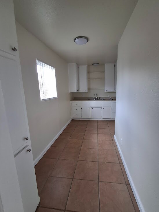 Building Photo - 13453 1/4 Filmore St