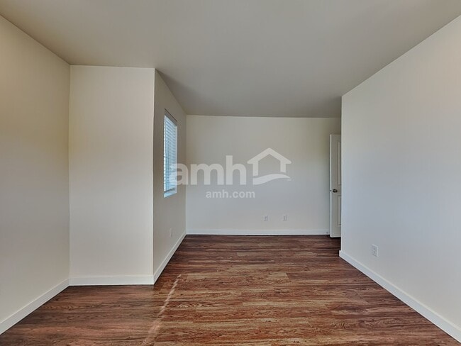 Building Photo - 23297 SE Dogwood St