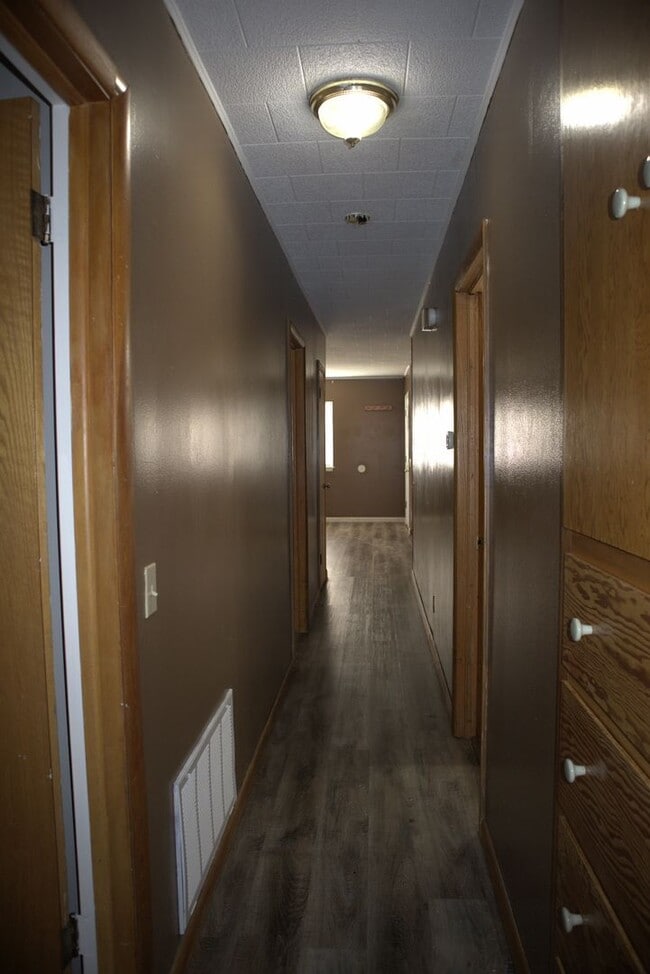 Building Photo - Covered Parking for 3 vehicles!