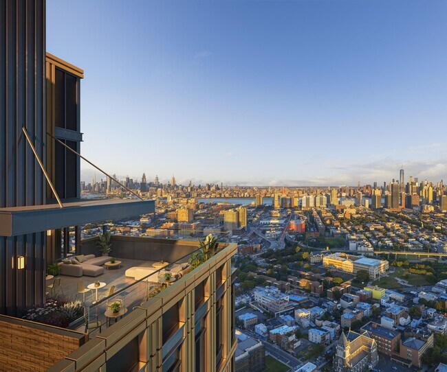 Building Photo - 505 Summit Ave