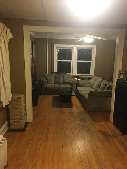 Building Photo - 1916 East 6th Street