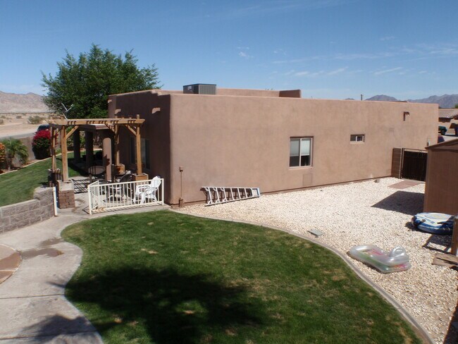 Building Photo - MESA DEL SOL POOL HOME