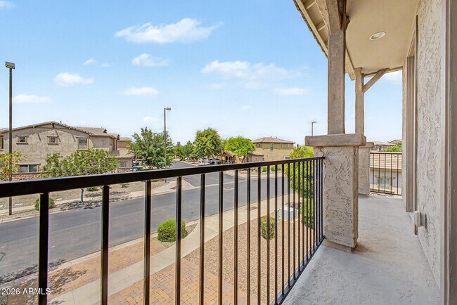 Building Photo - 5103 S Moccasin Trail
