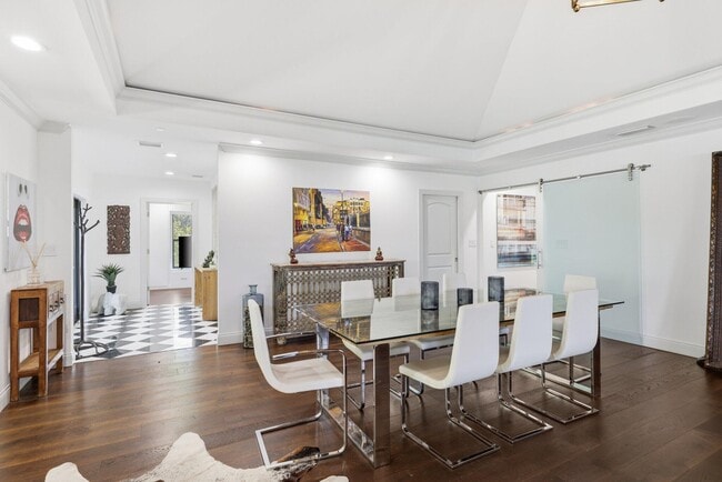 Building Photo - 2835 Polo Island Dr