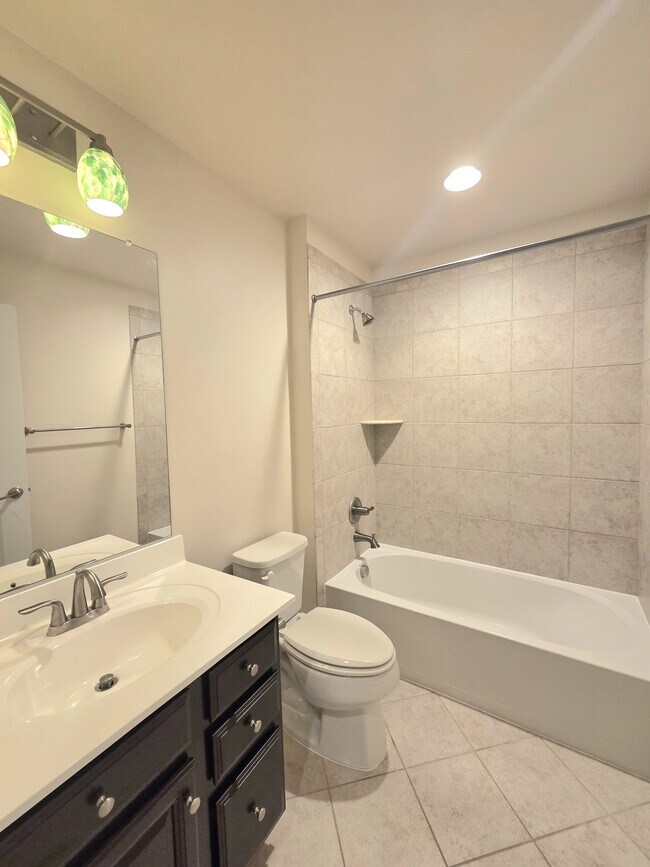 Building Photo - 5415 Stream Bank Ln