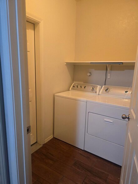 Building Photo - 5619 Blue Feather Ave NW