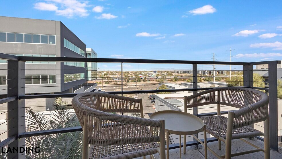 Building Photo - 1001 E Playa Del Norte Dr