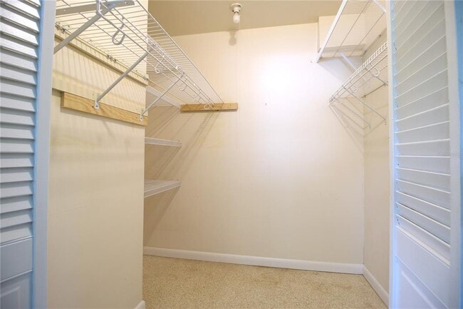Building Photo - 1001 Brookside Dr