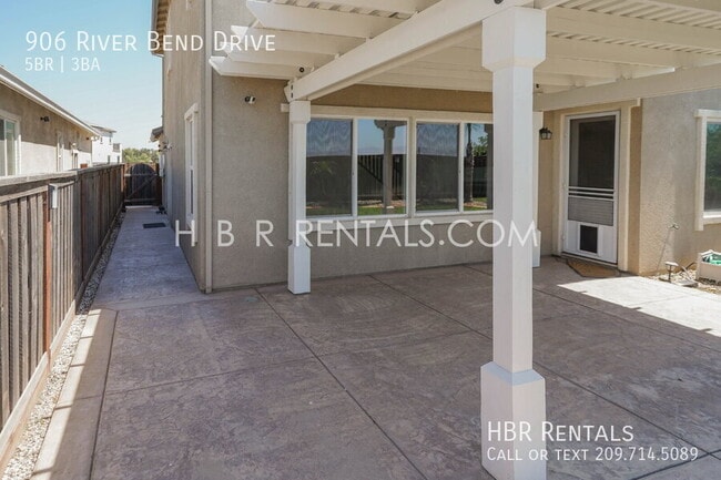 Building Photo - 906 River Bend Dr