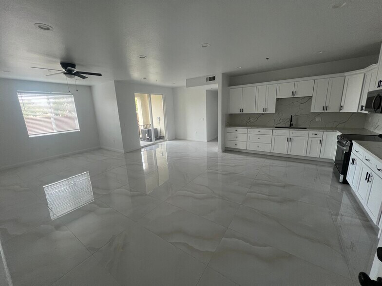 Building Photo - 8153 Banana Ave