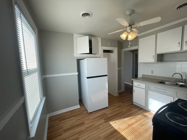 Building Photo - 3609 Edgeton Cir