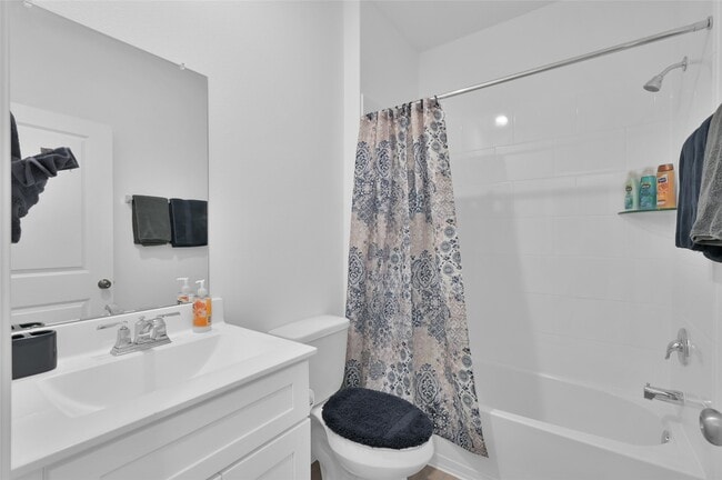 Building Photo - 10917 Fly Catcher Dr