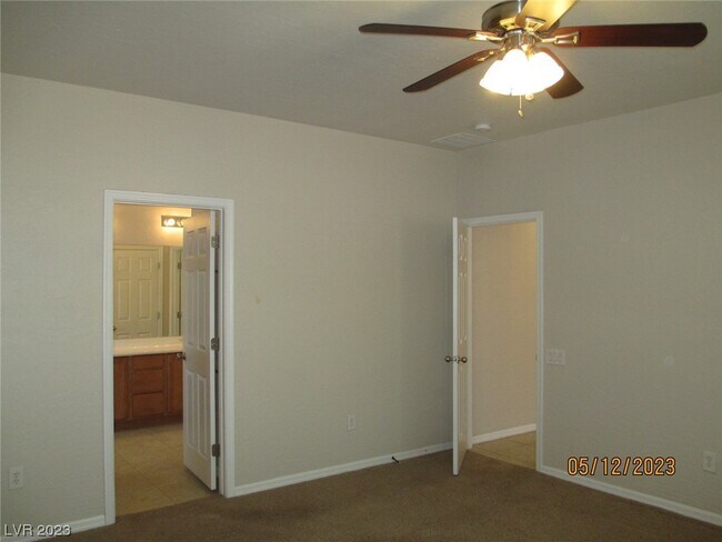 Building Photo - 6729 Curlews Ct