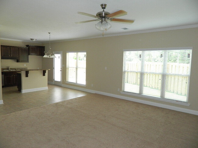 Building Photo - 5574 Connor Dr