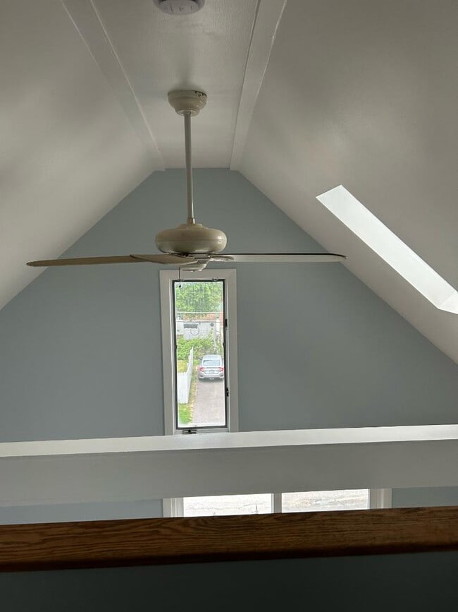 Building Photo - 29 Jackson St