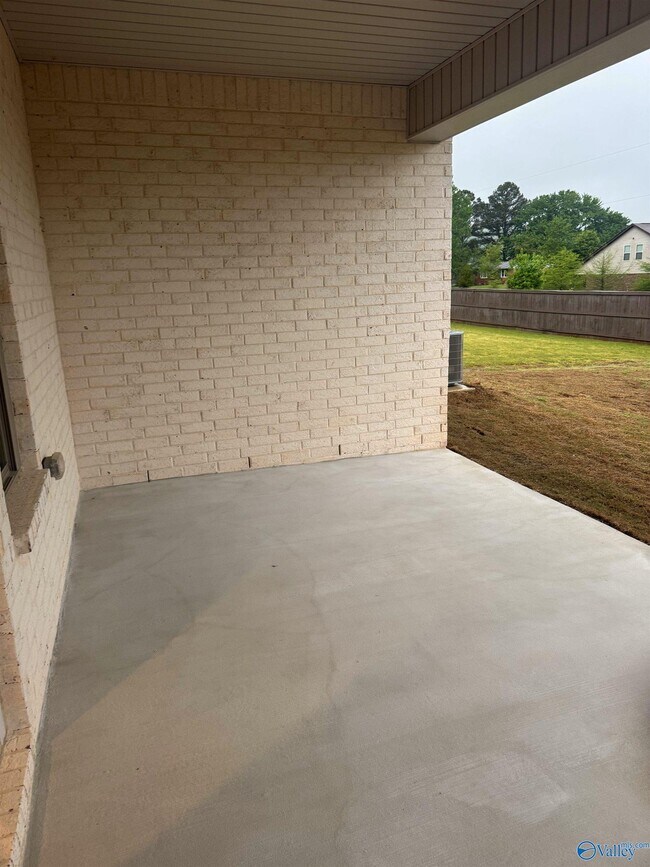 Building Photo - 6103 Ruby Grace Cir SE