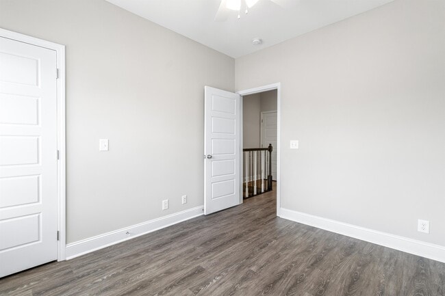 Building Photo - 215 Notgrass Rd