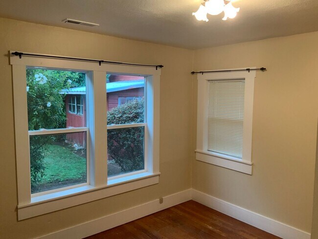 Building Photo - 3056-04 - MSF Properties