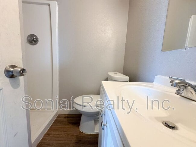 Building Photo - 7760 N Coronet Ct