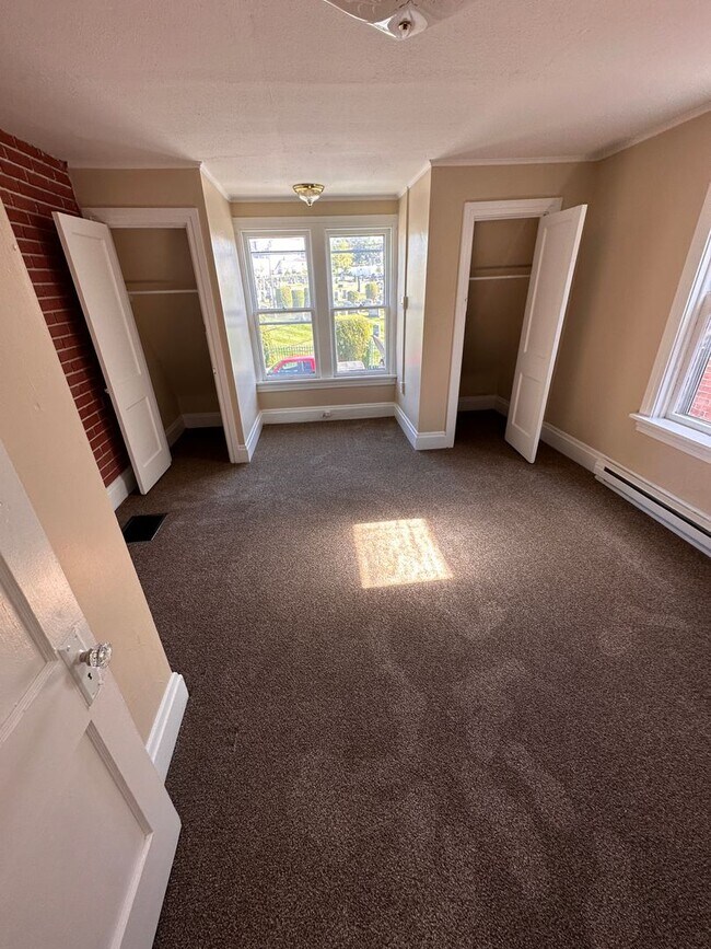 Building Photo - 46 N 34th St