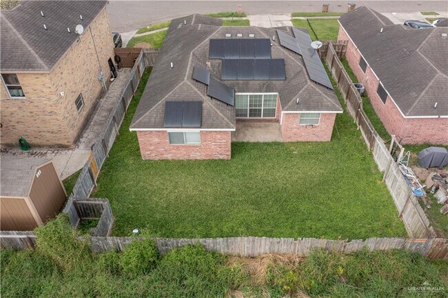 Building Photo - 17 Yary Dr