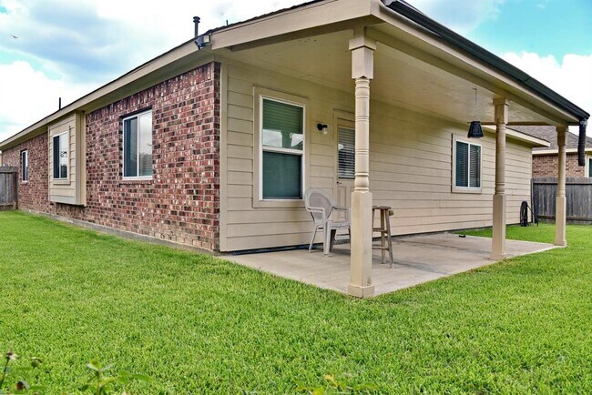 Building Photo - 2232 Ivy Wall Dr