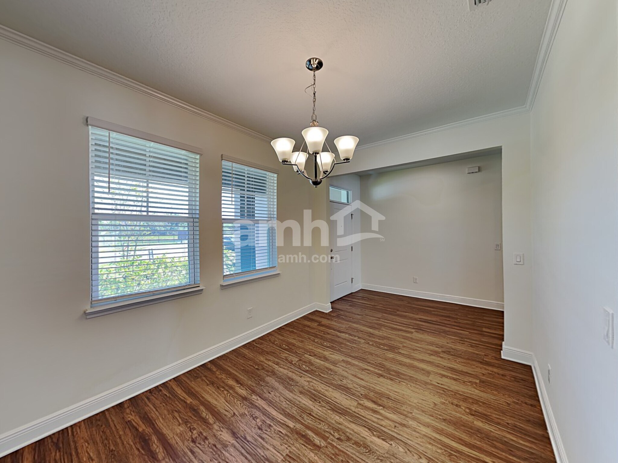 Building Photo - 1306 Celery Ave
