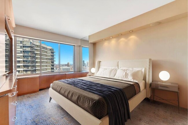 Building Photo - 1 bedroom in New York NY 10065
