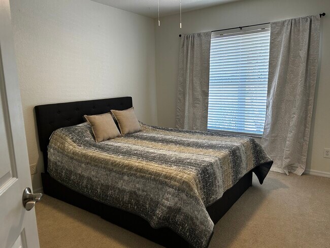 Building Photo - 343 Boundary Blvd