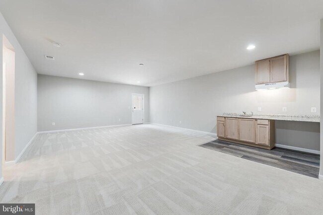 Building Photo - 12199 Aster Rd