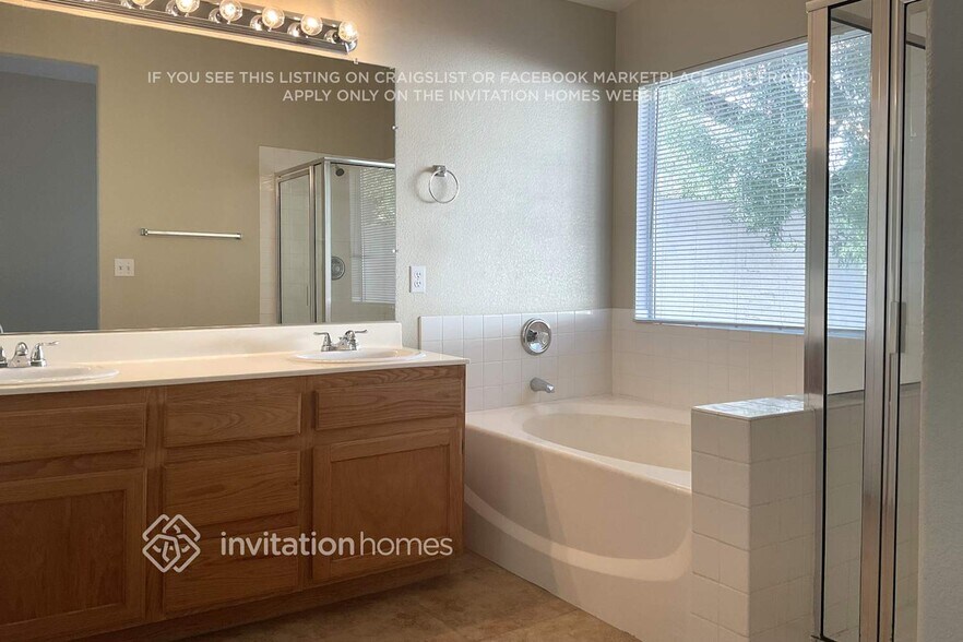 Building Photo - 8036 Radigan Ave