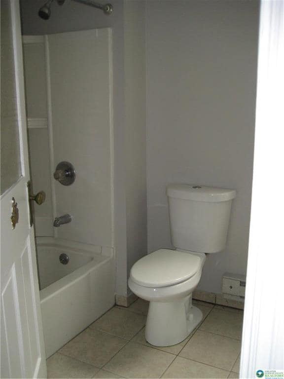 Building Photo - 113 E Broad St