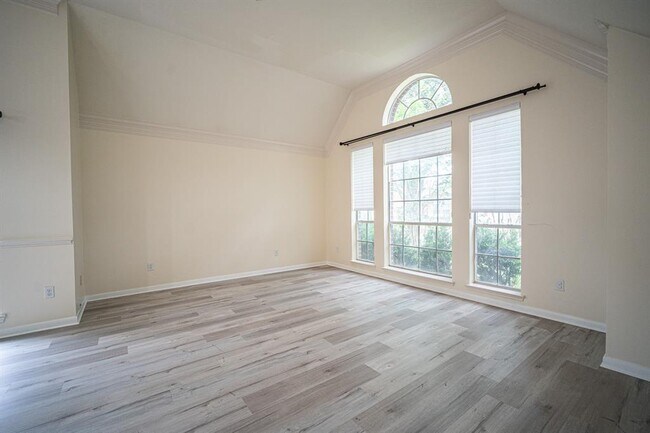 Building Photo - 4503 Oak Valley Dr