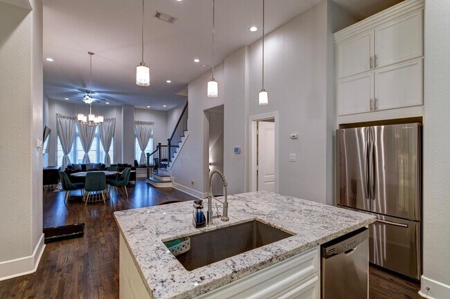 Building Photo - 2020 McGowen St