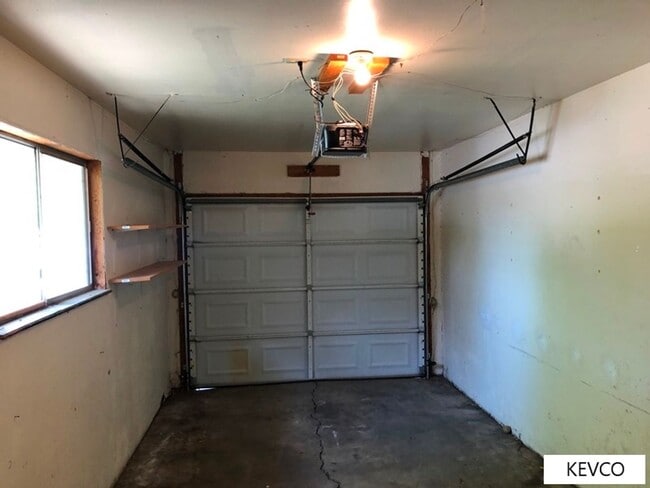 Building Photo - 2424-2426 Clearview Ave