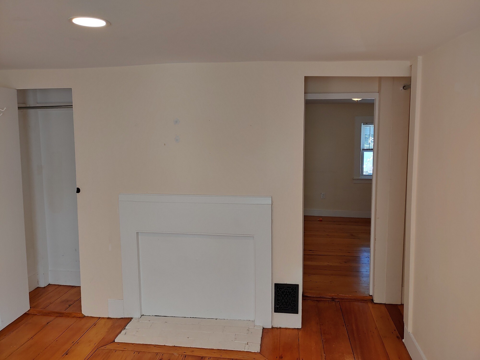 Building Photo - 75 Lincoln St