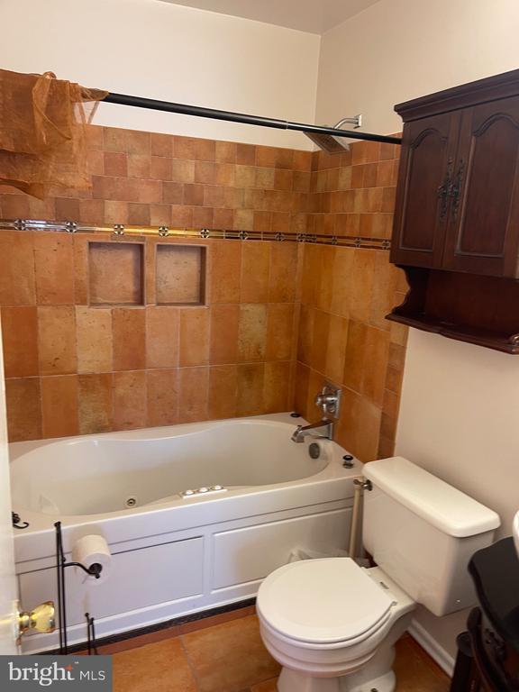 Building Photo - 2313 Westport Ln