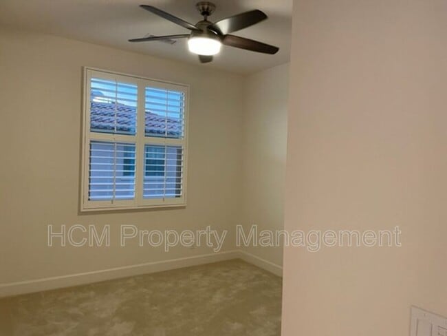 Building Photo - 59 Henson