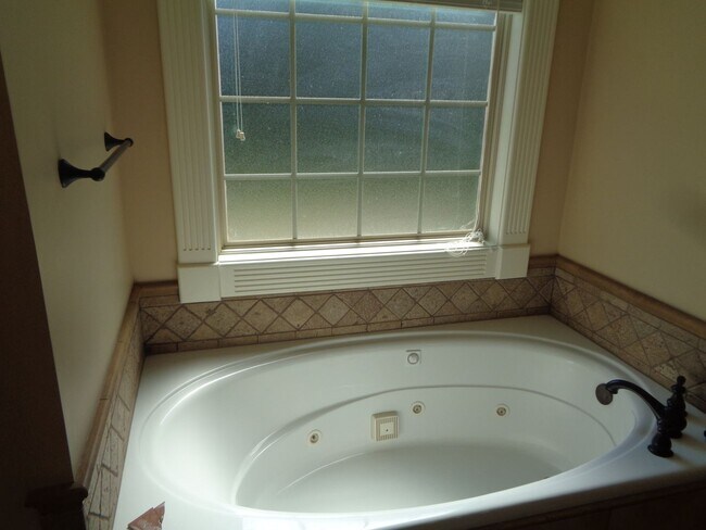 Building Photo - Sommer Brooke Subdivision!!  Office!