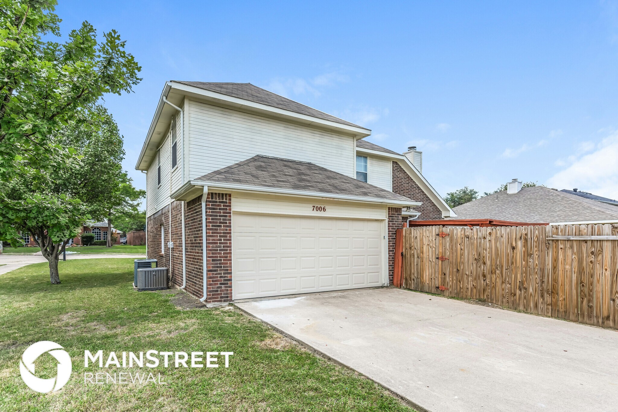 Building Photo - 7006 Cottonwood Cir